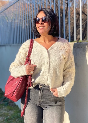Gilet brodé modèle Fleurs 