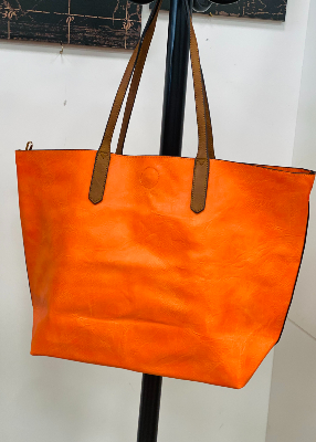 Sac cabas façon cuir defile