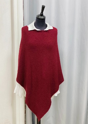 Poncho uni, modle Imane 