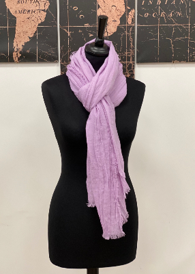 Foulard uni en viscose modle brise 