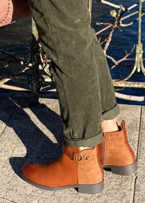 Bottines basses camel