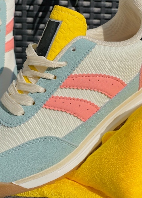 Baskets Sneakers modèle Multi