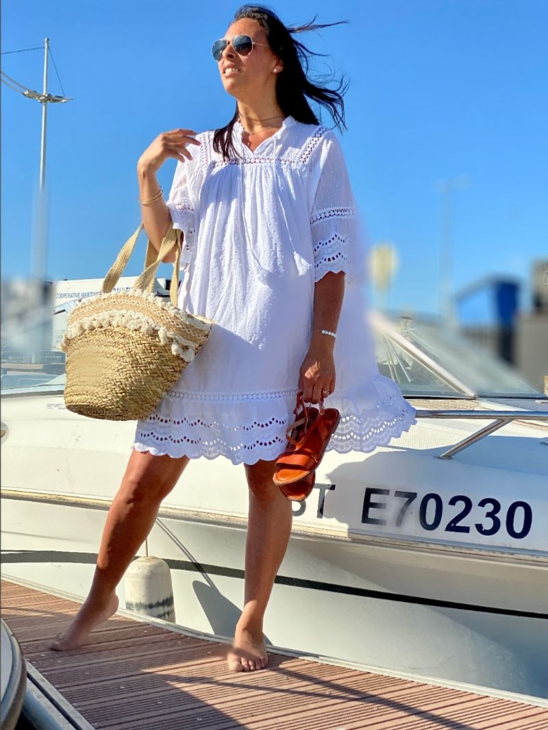 Robe blanche boheme dentelle et plumetis modele Clemence