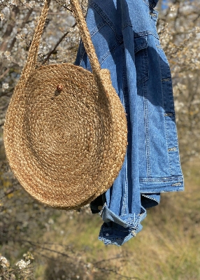 Panier en jute tresse tendance 