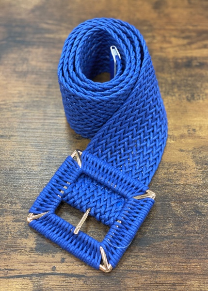 Ceinture unie à boucle carrée