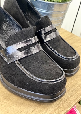 Mocassins à talon noir 