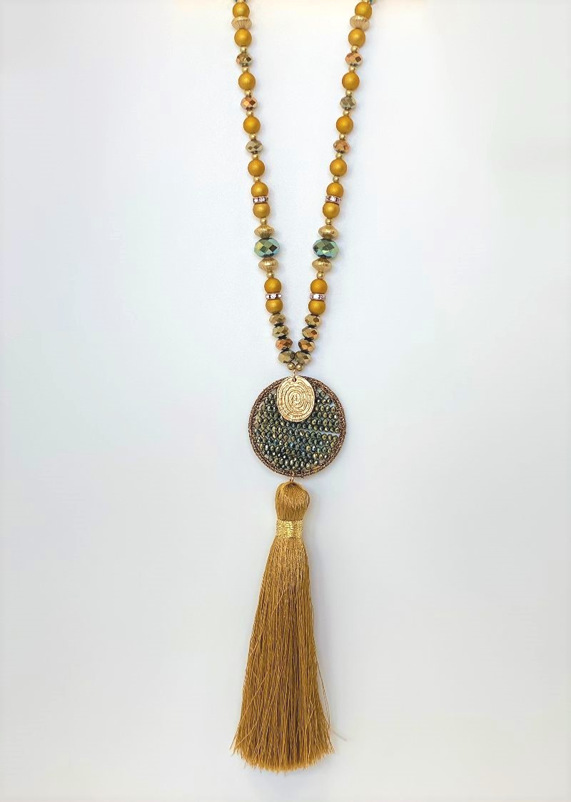 Sautoir En Perles Avec Pompon – Bon état – Occasion