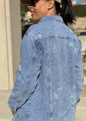 Veste en jean longue modèle Rihanna
