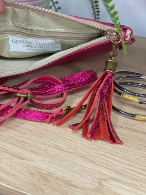 Pochette cuir paillettes unies