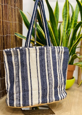 Cabas en coton et jute defile