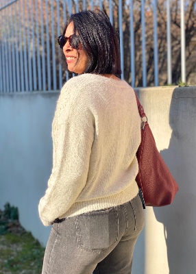 Gilet brodé modèle Fleurs 