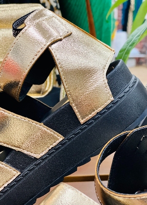 Sandales compensées Gold