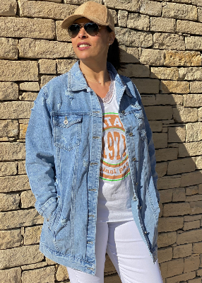 Veste en jean longue modèle Rihanna