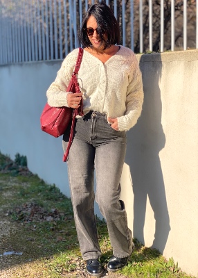 Gilet brodé modèle Fleurs 