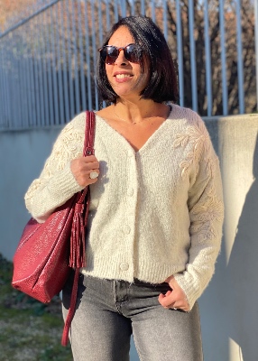 Gilet brodé modèle Fleurs 